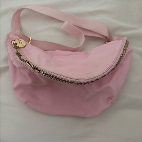 Stoney Clover Lane Handbags - Stoney Clover Lane Jumbo Fanny Flamingo